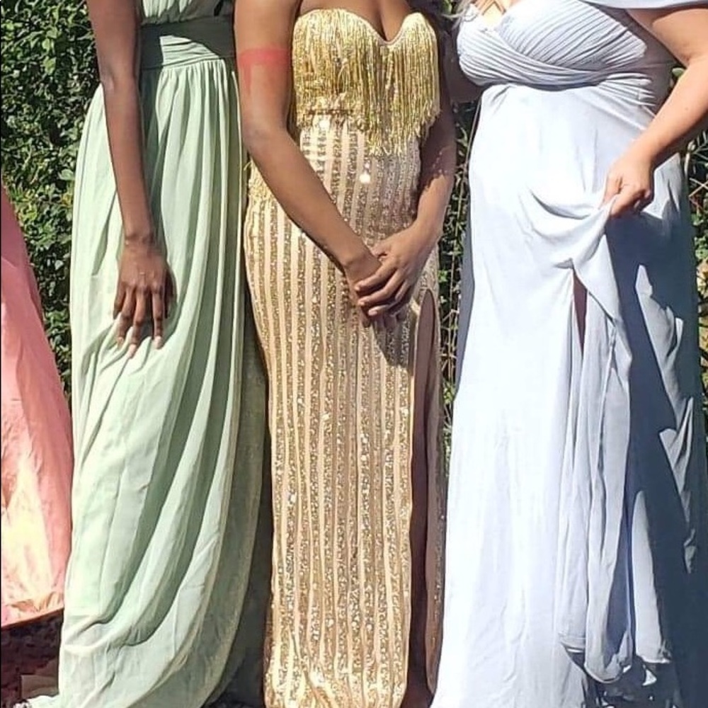 Dress - Picture 3 of 3